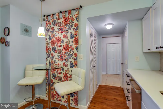 $3,000 | 1808 Old Meadow Road, Unit 1012, McLean, VA 22102