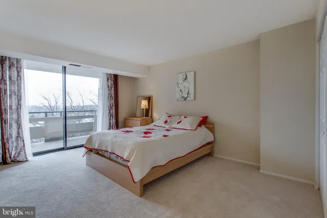 $3,000 | 1808 Old Meadow Road, Unit 1012, McLean, VA 22102