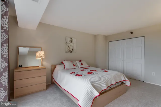 $3,000 | 1808 Old Meadow Road, Unit 1012, McLean, VA 22102