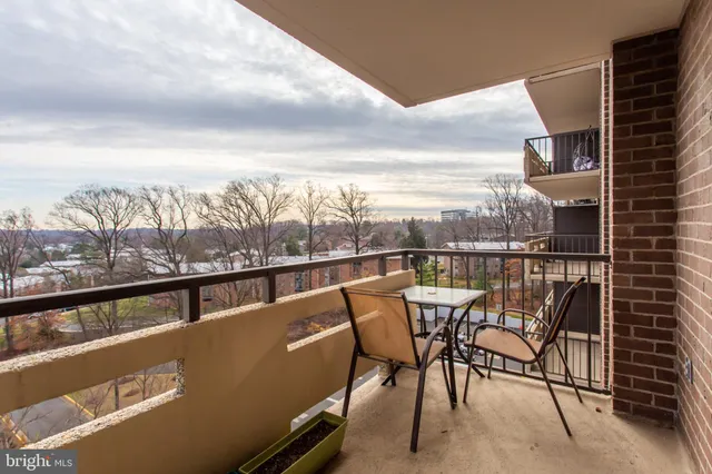 $3,000 | 1808 Old Meadow Road, Unit 1012, McLean, VA 22102