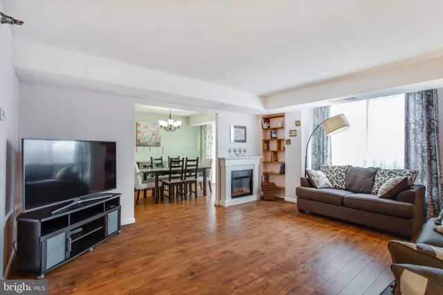 $3,000 | 1808 Old Meadow Road, Unit 1012, McLean, VA 22102