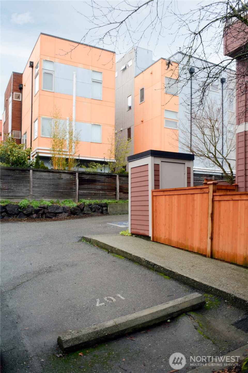 107 16th Avenue, Unit 107 Seattle, WA 98122 - Photo 21 of 22