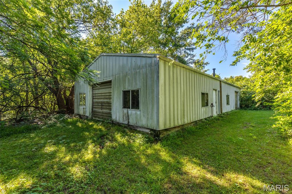 10160 Old Rte 66 Litchfield, IL 62056 - Photo 3 of 8 Gallery Image 3