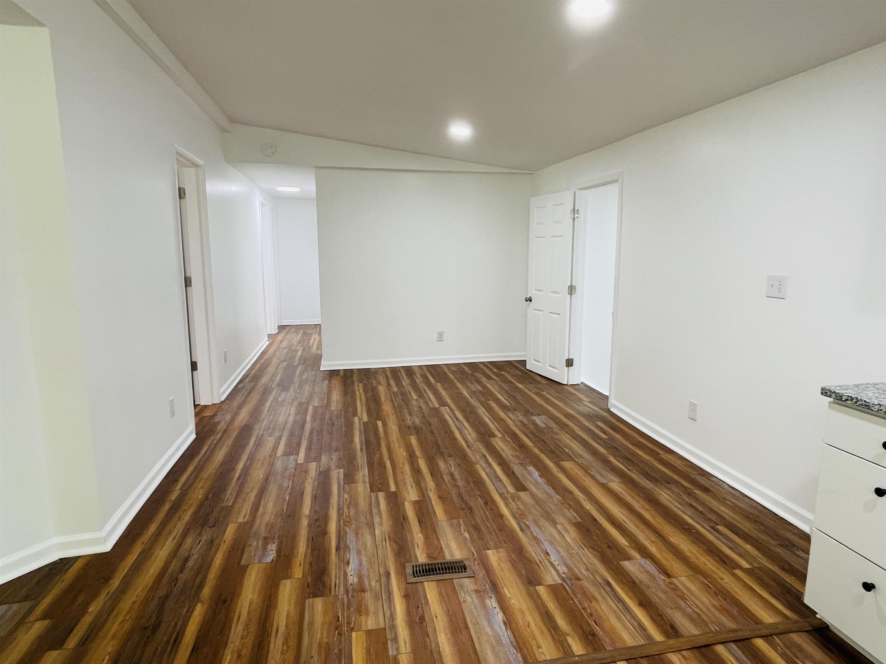 5927 Hicks Road Ashland, KY 41102 - Photo 8 of 39 Gallery Image 8
