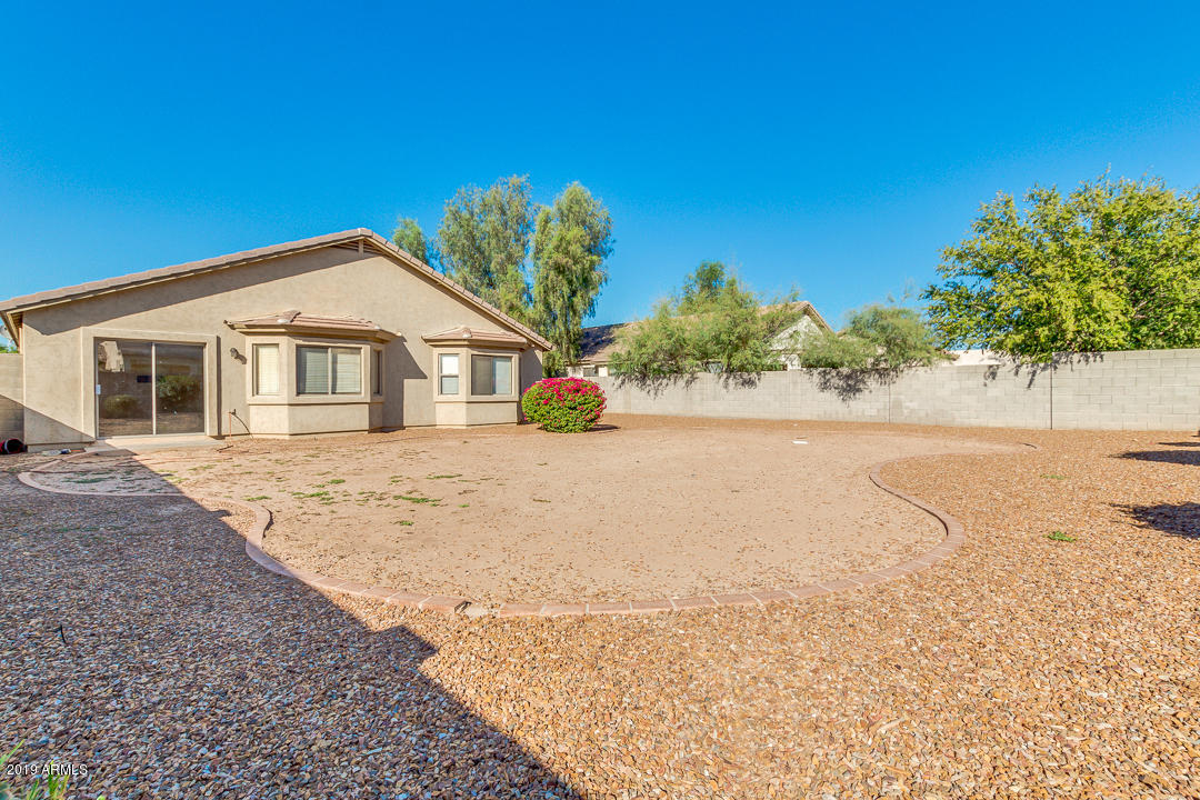 2123 West Vineyard Road Phoenix, AZ 85041 - Photo 17 of 20 29-Vineyard