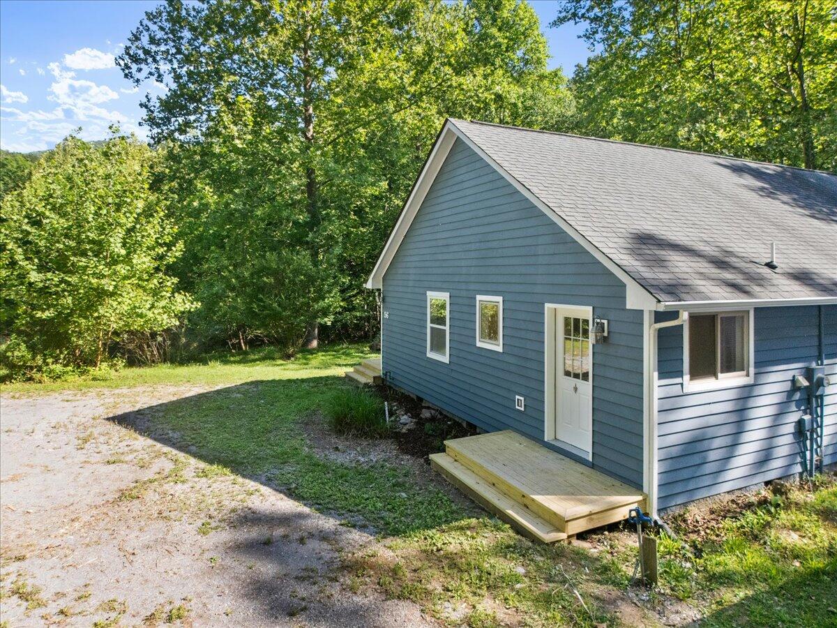 56 Craig Woods Road New Castle, VA 24127 - Photo 13 of 70 15-1000037075