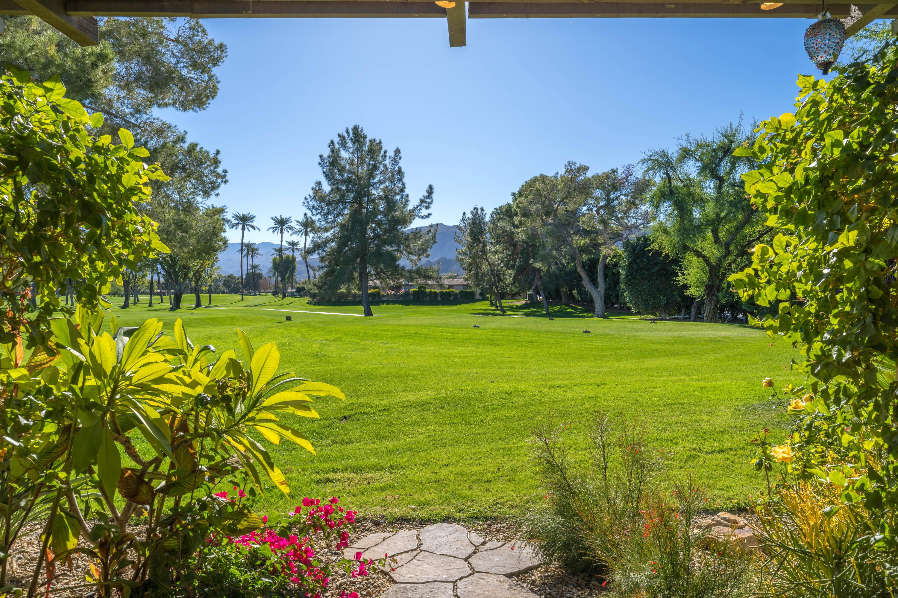 35 Duke Drive Rancho Mirage, CA 92270 - Photo 11 of 60 23-48574338