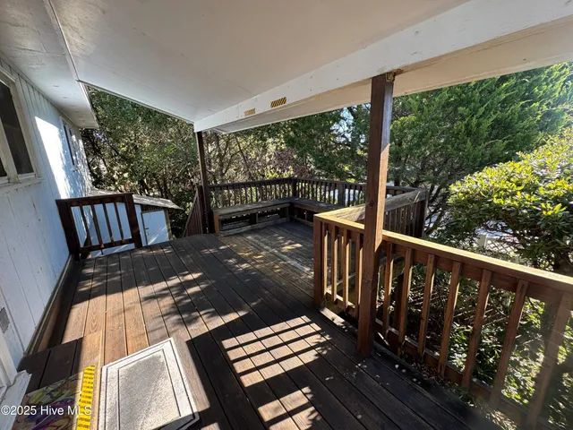 $750,000 | 102 Lawrence Street, Emerald Isle, NC 28594