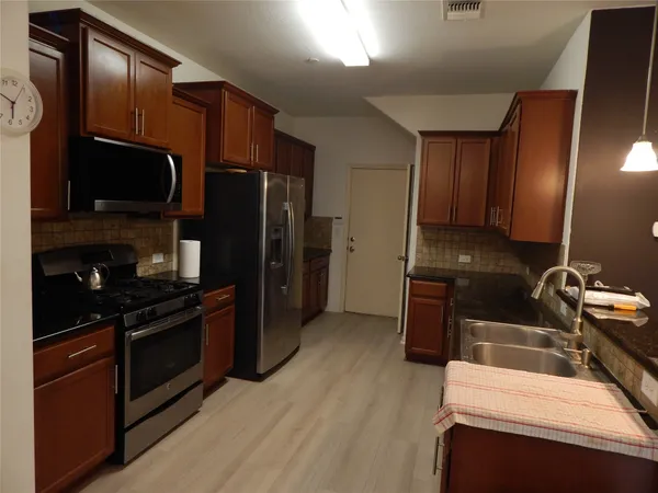 $1,650 | 1620 Bryant Drive, Unit 2903, Round Rock, TX 78664