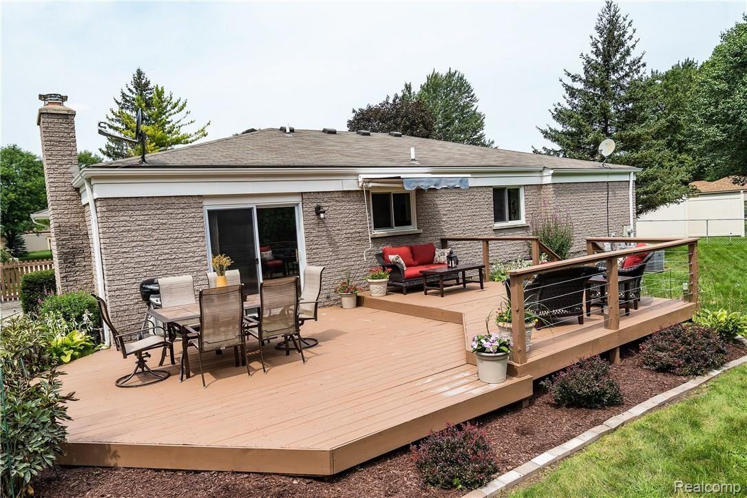 769 Buckingham Road Canton, MI 48188 - Photo 8 of 26 8.jpg