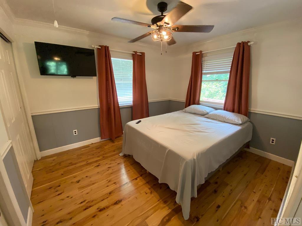 54 Whisper Mountain Road Franklin, NC 28734 - Photo 12 of 25 Gallery Image 12