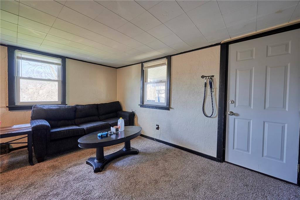 820 6th Avenue Elizabeth, PA 15037 - Photo 6 of 43