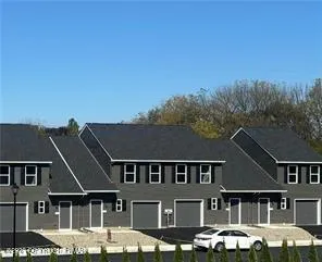 $2,175 | 665 Sipos Drive, Northampton, PA 18067