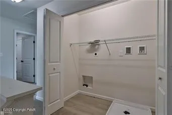 $2,175 | 665 Sipos Drive, Northampton, PA 18067