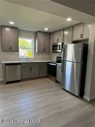 $2,175 | 665 Sipos Drive, Northampton, PA 18067