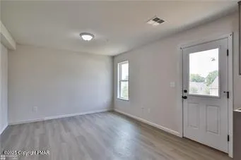 $2,175 | 665 Sipos Drive, Northampton, PA 18067