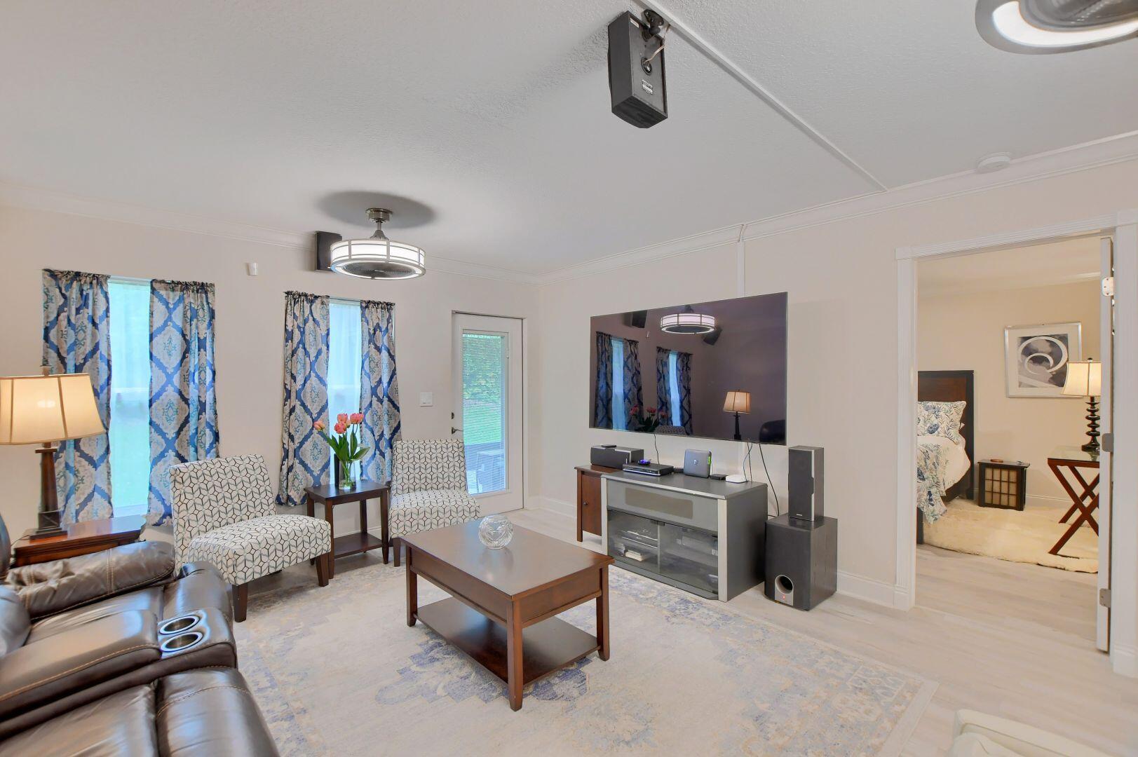 9005 Flynn Circle, Unit 7 Boca Raton, FL 33496 - Photo 11 of 44 33bc76cf83655fa4935f82af805cbb70_1780594