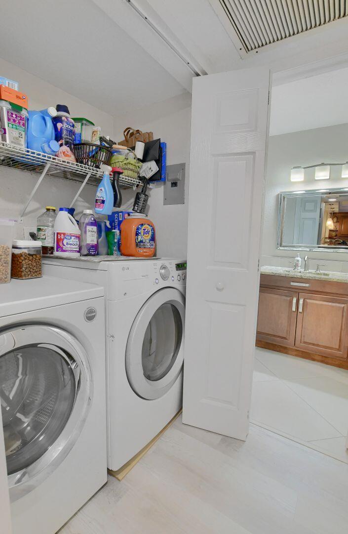 9005 Flynn Circle, Unit 7 Boca Raton, FL 33496 - Photo 20 of 44 895a7b78f10f7fb7e92e9dd9c2167207_1780602