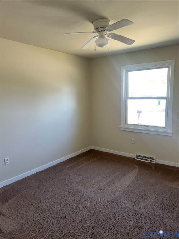 3000 Clark Street Hopewell, VA 23860 - Photo 13 of 18 an empty room with a window