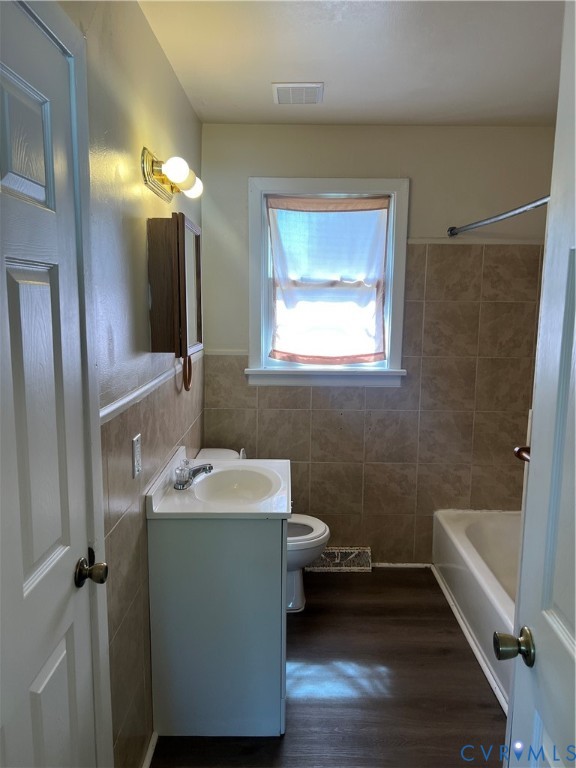 3000 Clark Street Hopewell, VA 23860 - Photo 18 of 18 a bathroom with a sink and a mirror