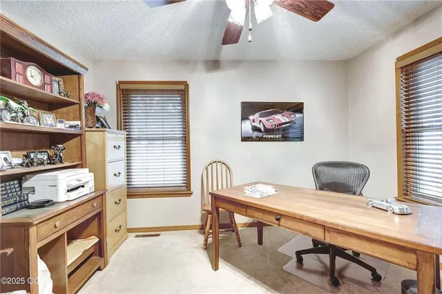 $271,500 | 3050 Gaineswood Avenue, Baxter Springs, KS 66713