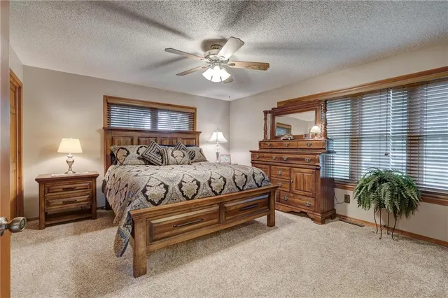 $271,500 | 3050 Gaineswood Avenue, Baxter Springs, KS 66713