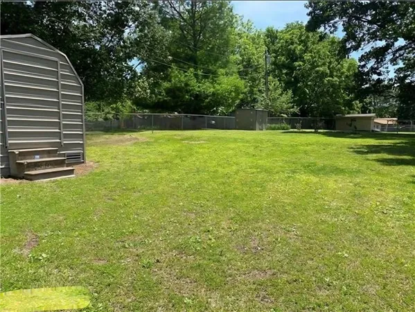 $265,000 | 3050 Gaineswood Avenue, Baxter Springs, KS 66713