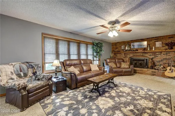 $269,000 | 3050 Gaineswood Avenue, Baxter Springs, KS 66713