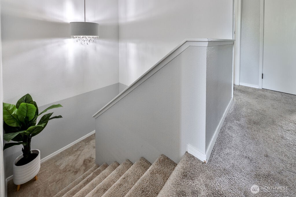 1555 Union Avenue Northeast, Unit 22 Renton, WA 98059 - Photo 13 of 32