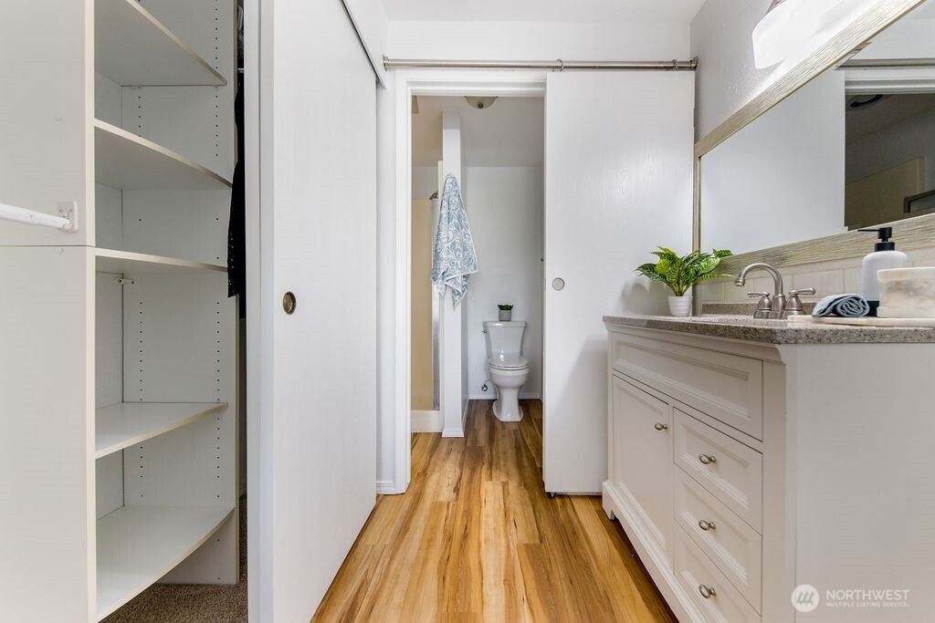 1555 Union Avenue Northeast, Unit 22 Renton, WA 98059 - Photo 15 of 32