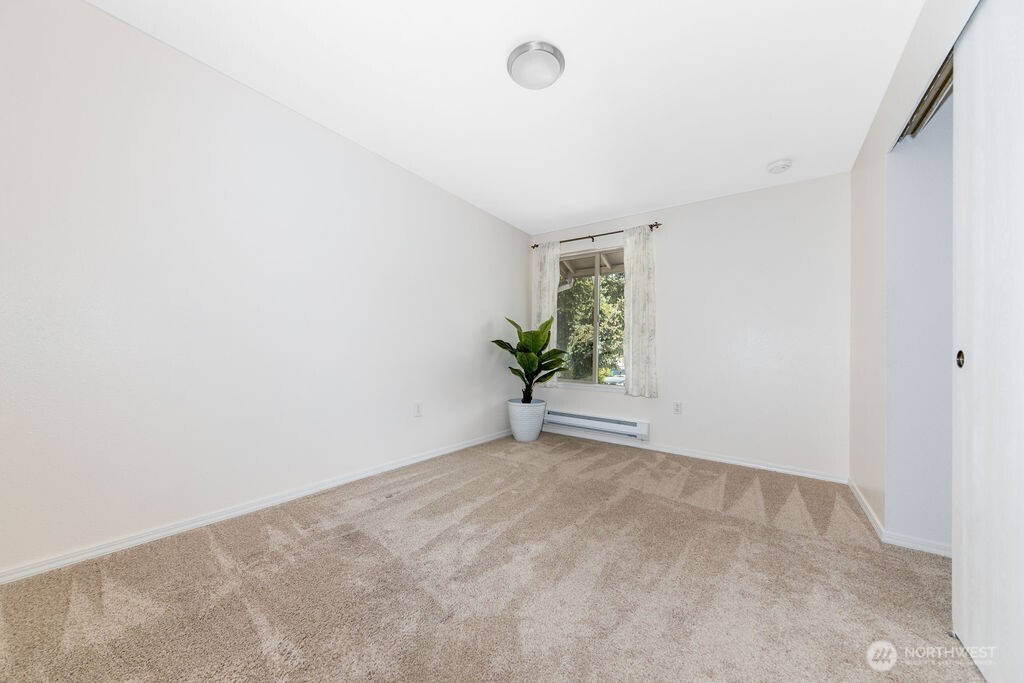 1555 Union Avenue Northeast, Unit 22 Renton, WA 98059 - Photo 21 of 32