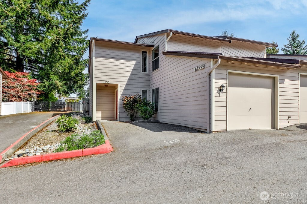 1555 Union Avenue Northeast, Unit 22 Renton, WA 98059 - Photo 27 of 32