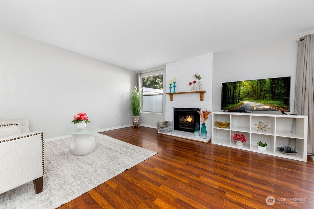 1555 Union Avenue Northeast, Unit 22 Renton, WA 98059 - Photo 6 of 32