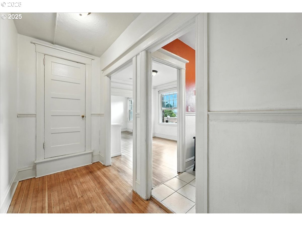 2109 Northwest Irving Street, Unit 304 Portland, OR 97210 - Photo 8 of 25