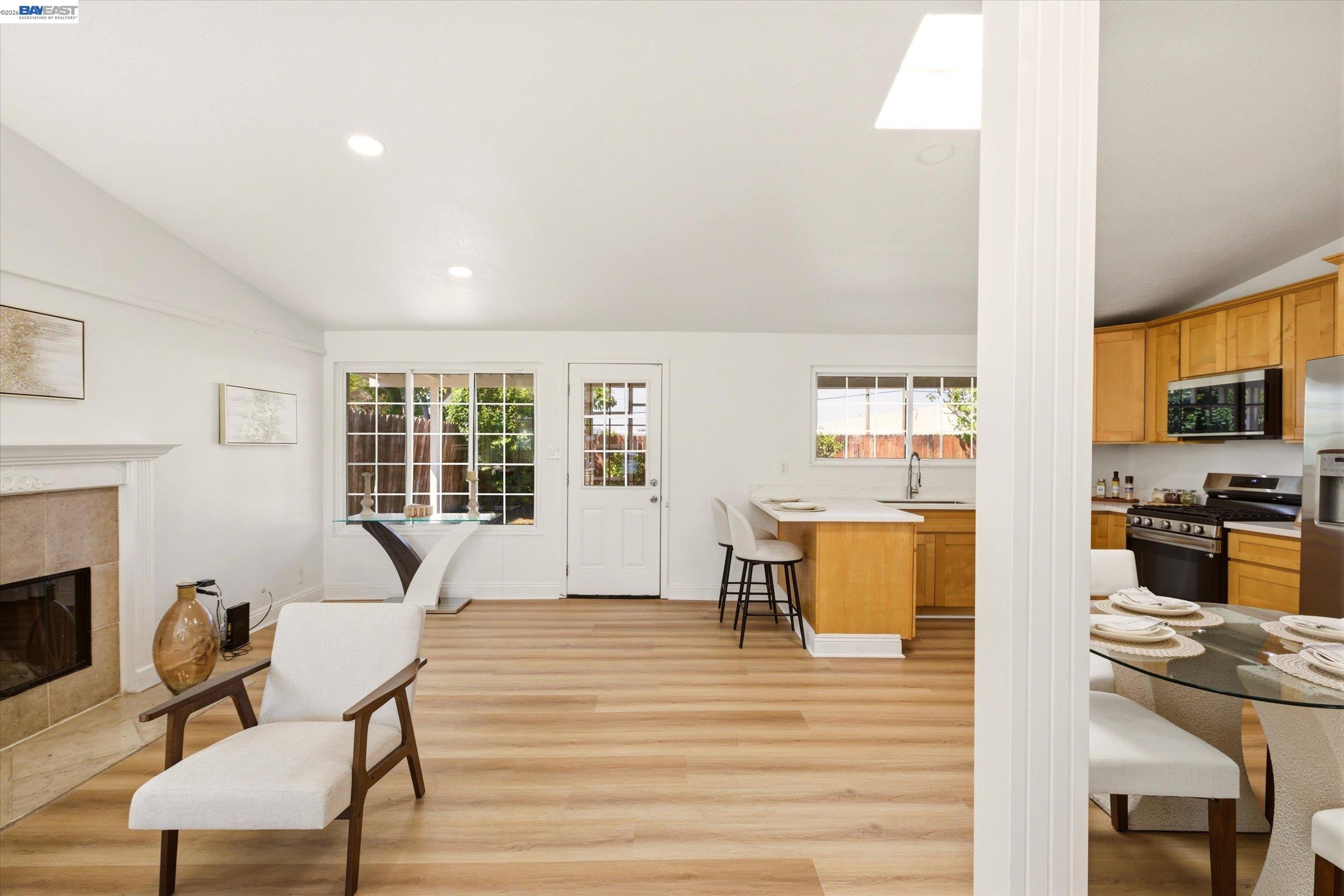 27409 Capri Avenue Hayward, CA 94545 - Photo 10 of 26