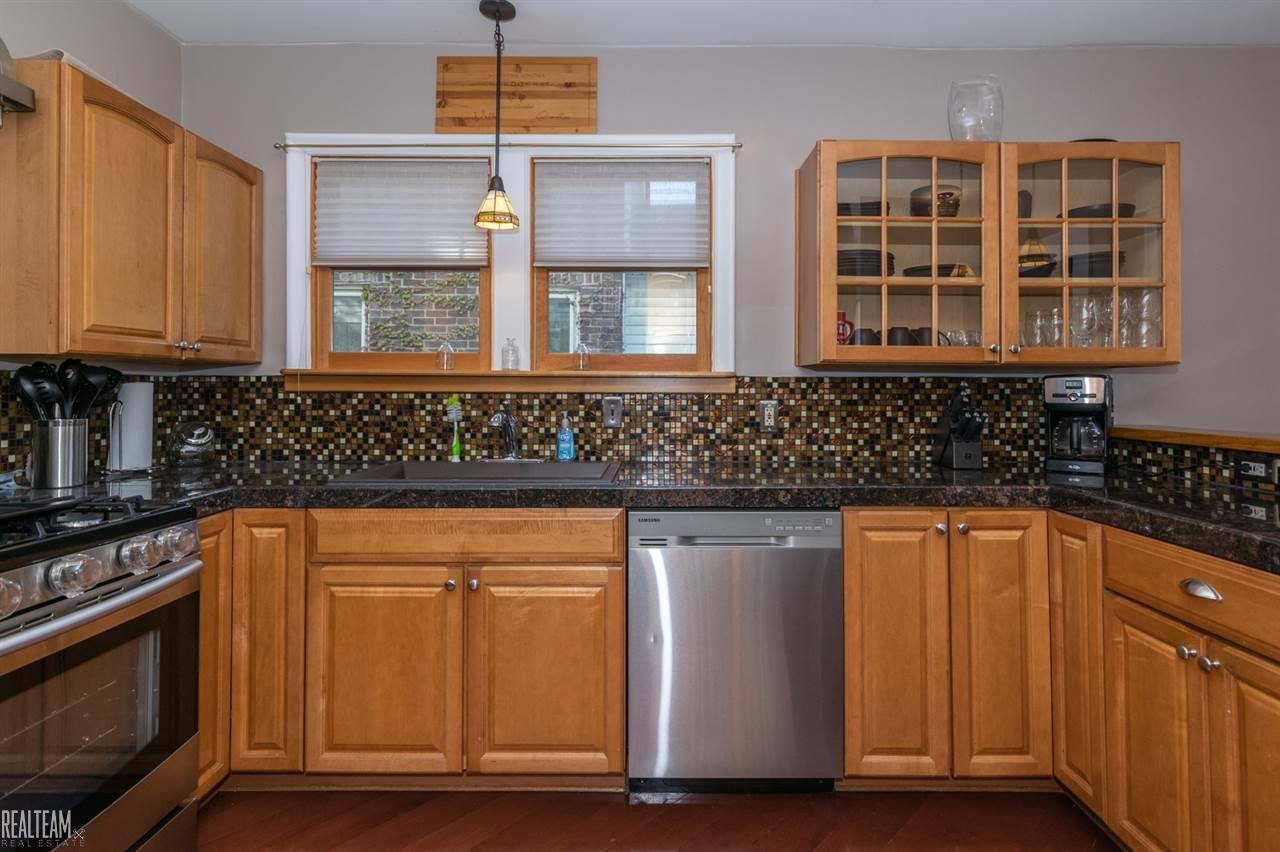 437 Moran Road Grosse Pointe Farms, MI 48236 - Photo 9 of 22