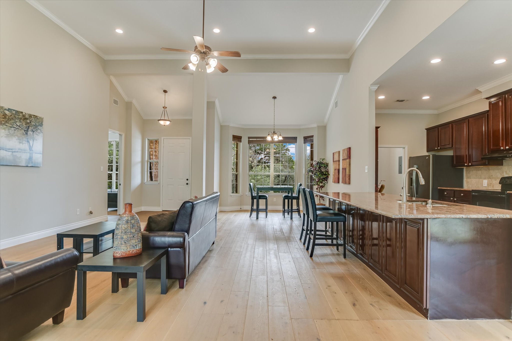 300 Round Rock Road Wimberley, TX 78676 - Photo 2 of 23 Bar with extra seating