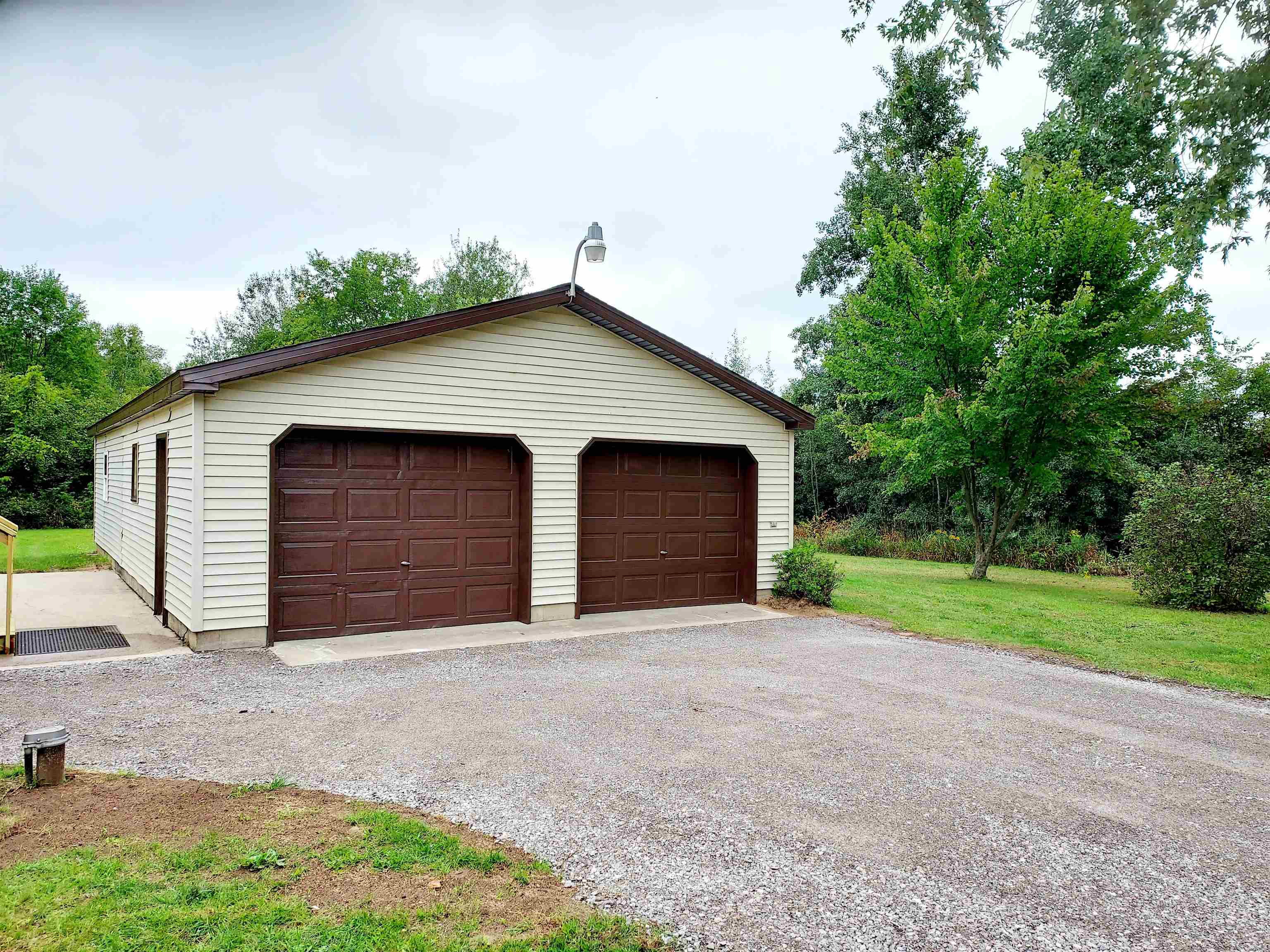 6470 West Maple Grove Rd Lake Lake, MI 48632 - Photo 4 of 26