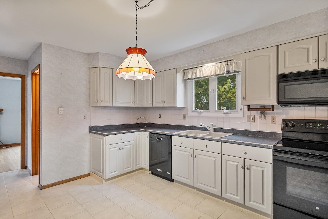 15 Blondin Circle Burlington, VT 05408 - Photo 5 of 33