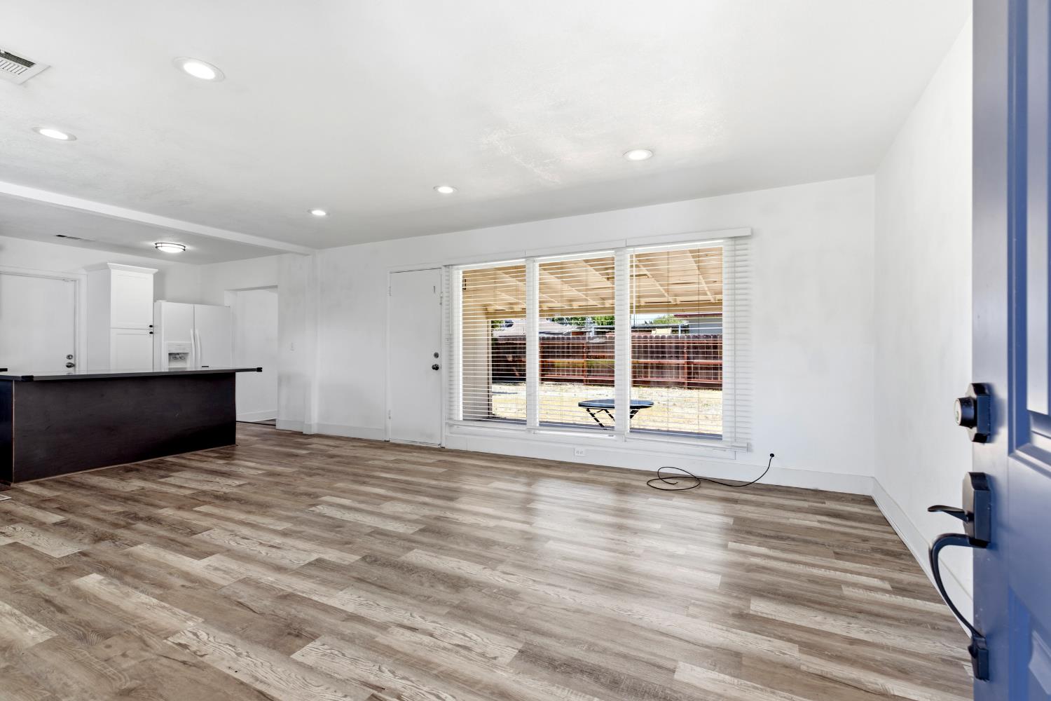 1535 Kent Way Modesto, CA 95355 - Photo 5 of 22 Gallery Image 5