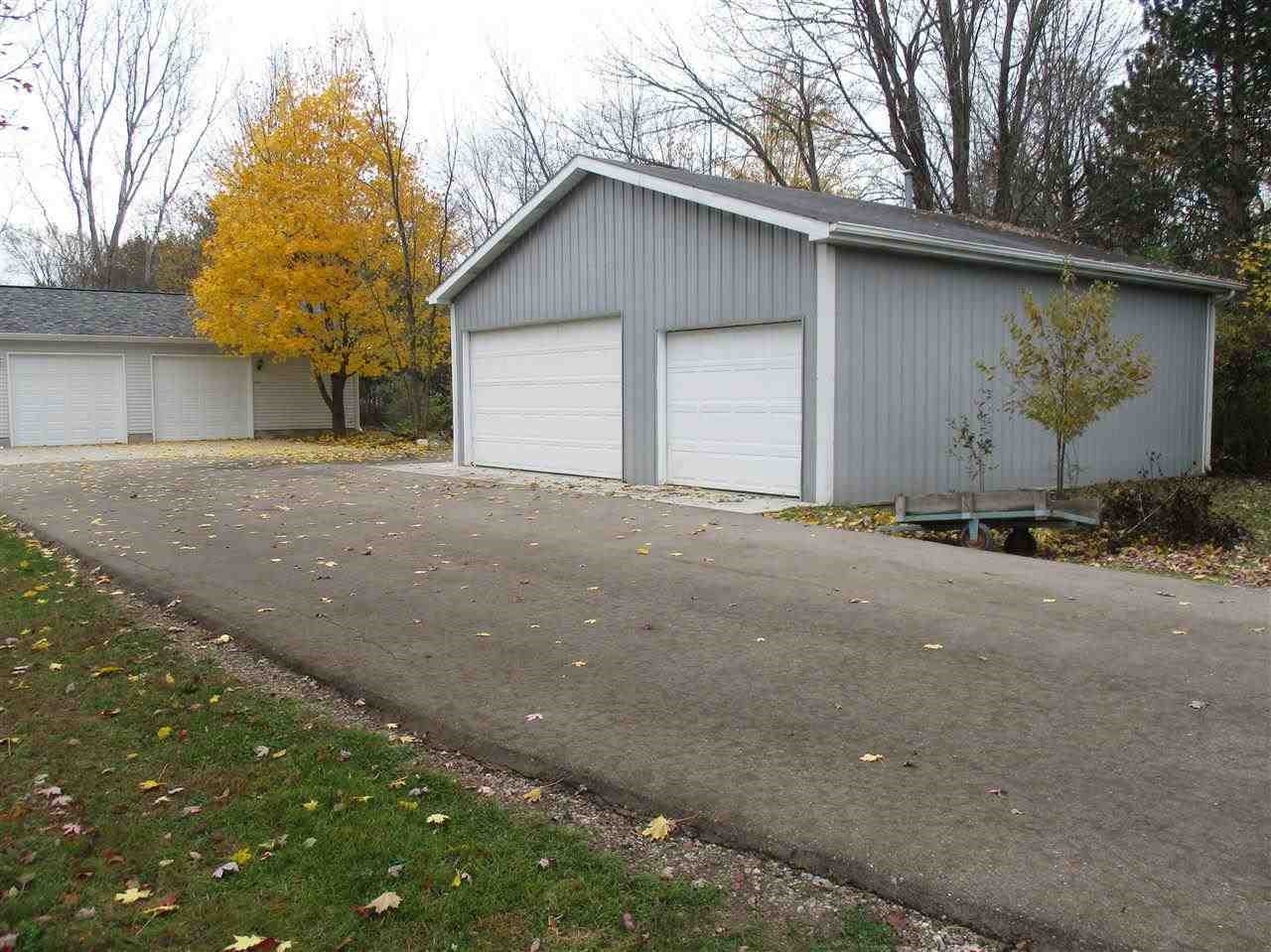 8176 North Clio Road Mount Morris, MI 48458 - Photo 8 of 35