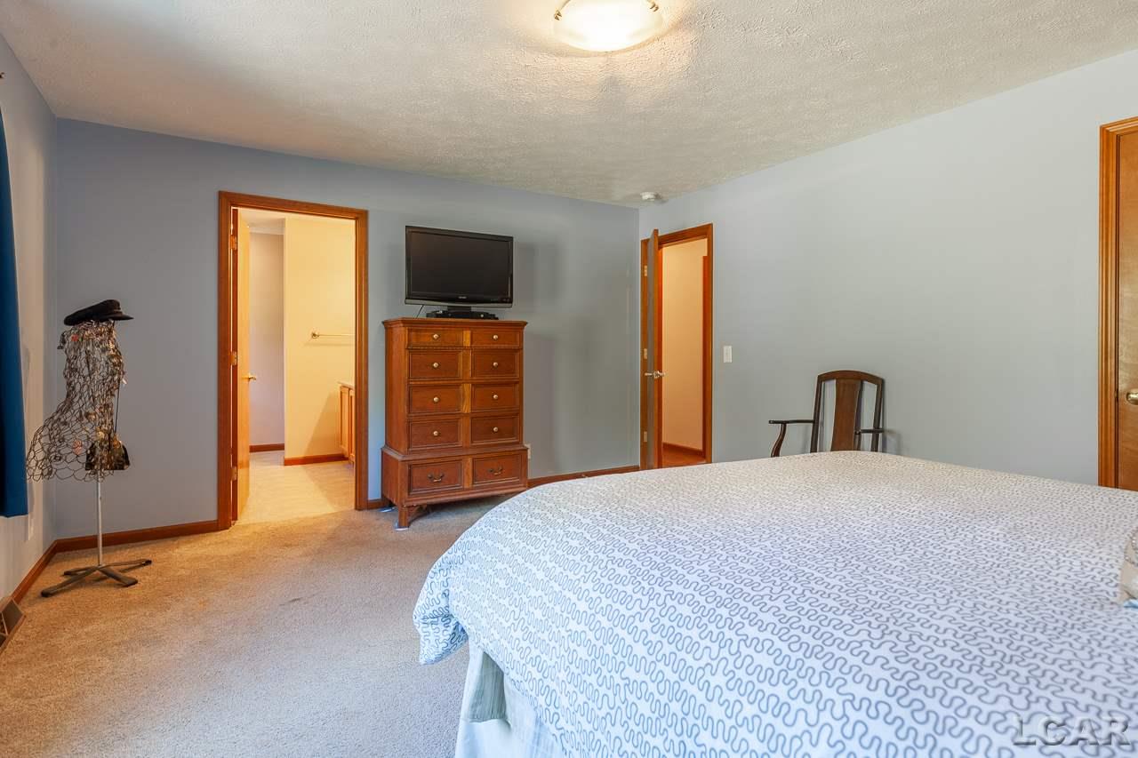2340 Laberdee Road Adrian, MI 49221 - Photo 27 of 44 31398212-26.JPG