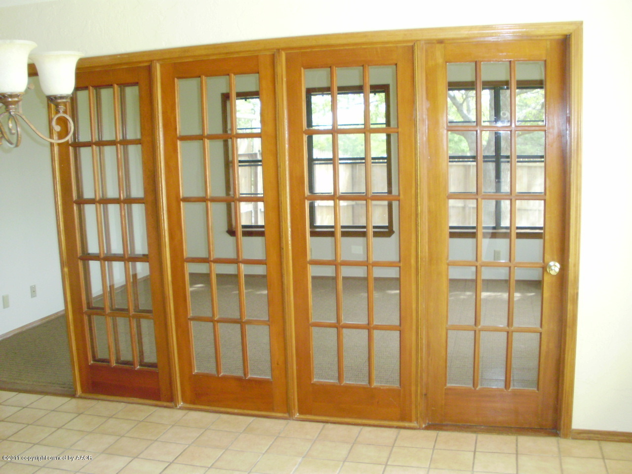 8701 Circle Drive Amarillo, TX 79110 - Photo 6 of 19 Sun Room Doors