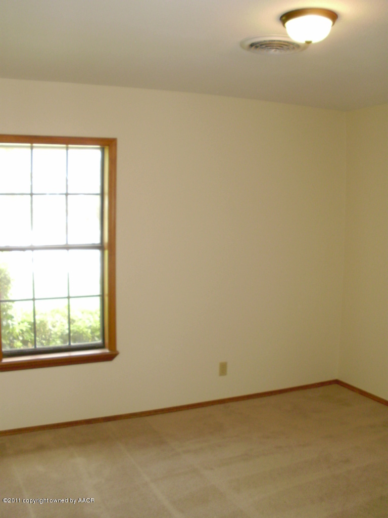 8701 Circle Drive Amarillo, TX 79110 - Photo 10 of 19 Bedroom # 1