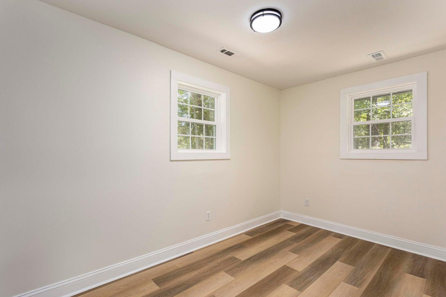 976 Chestnut Ridge Road Spring City, TN 37381 - Photo 22 of 31 Third Bedroom
