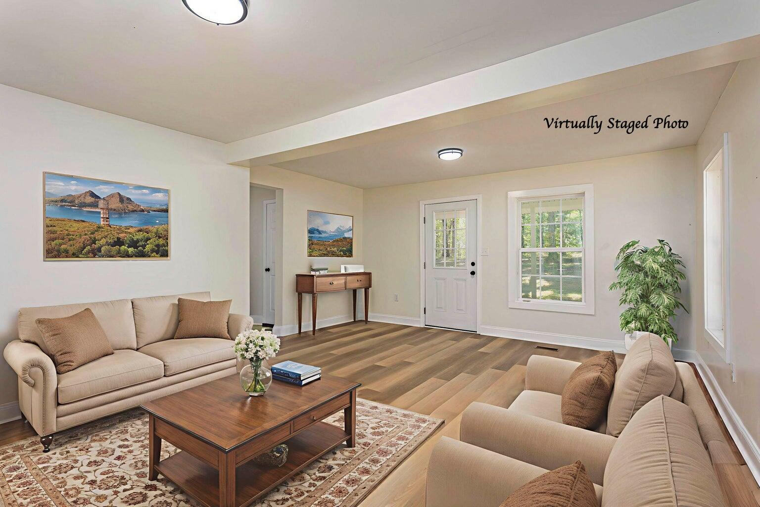 976 Chestnut Ridge Road Spring City, TN 37381 - Photo 8 of 31 Living Room