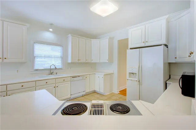 $750,000 | 112 Newfield Street, St. Simons Island, GA 31522