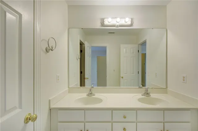 $750,000 | 112 Newfield Street, St. Simons Island, GA 31522