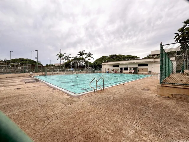 $1,900 | 1543 Makiki Street, Unit 605, Honolulu, HI 96822