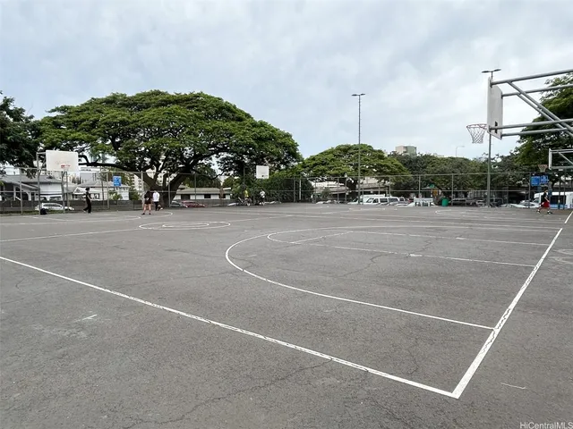 $1,900 | 1543 Makiki Street, Unit 605, Honolulu, HI 96822